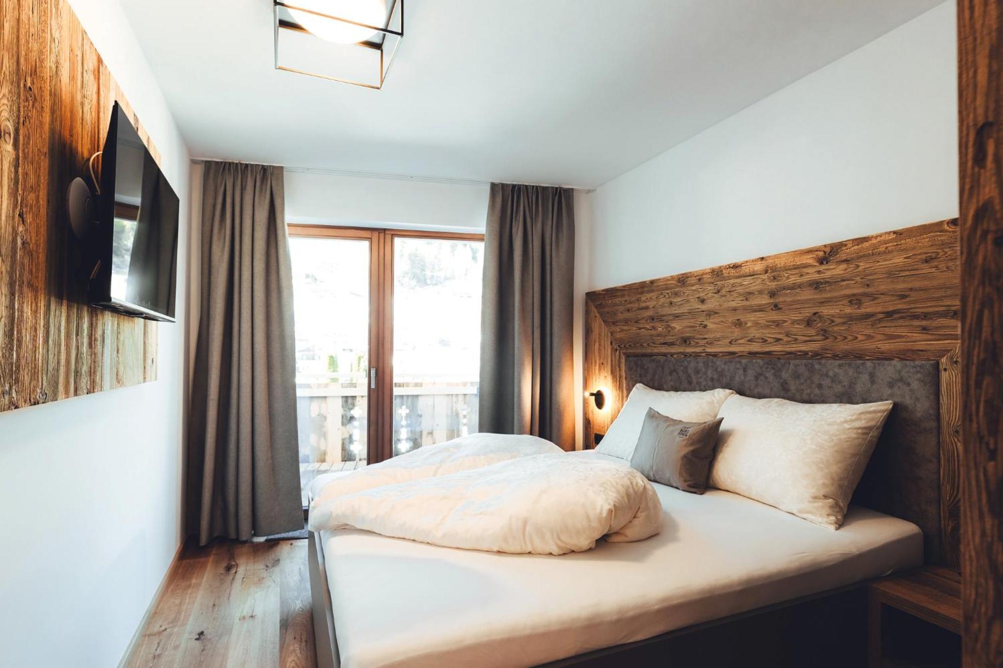 Burgstadl Aparthotel & Restaurant Ladis Luaran gambar