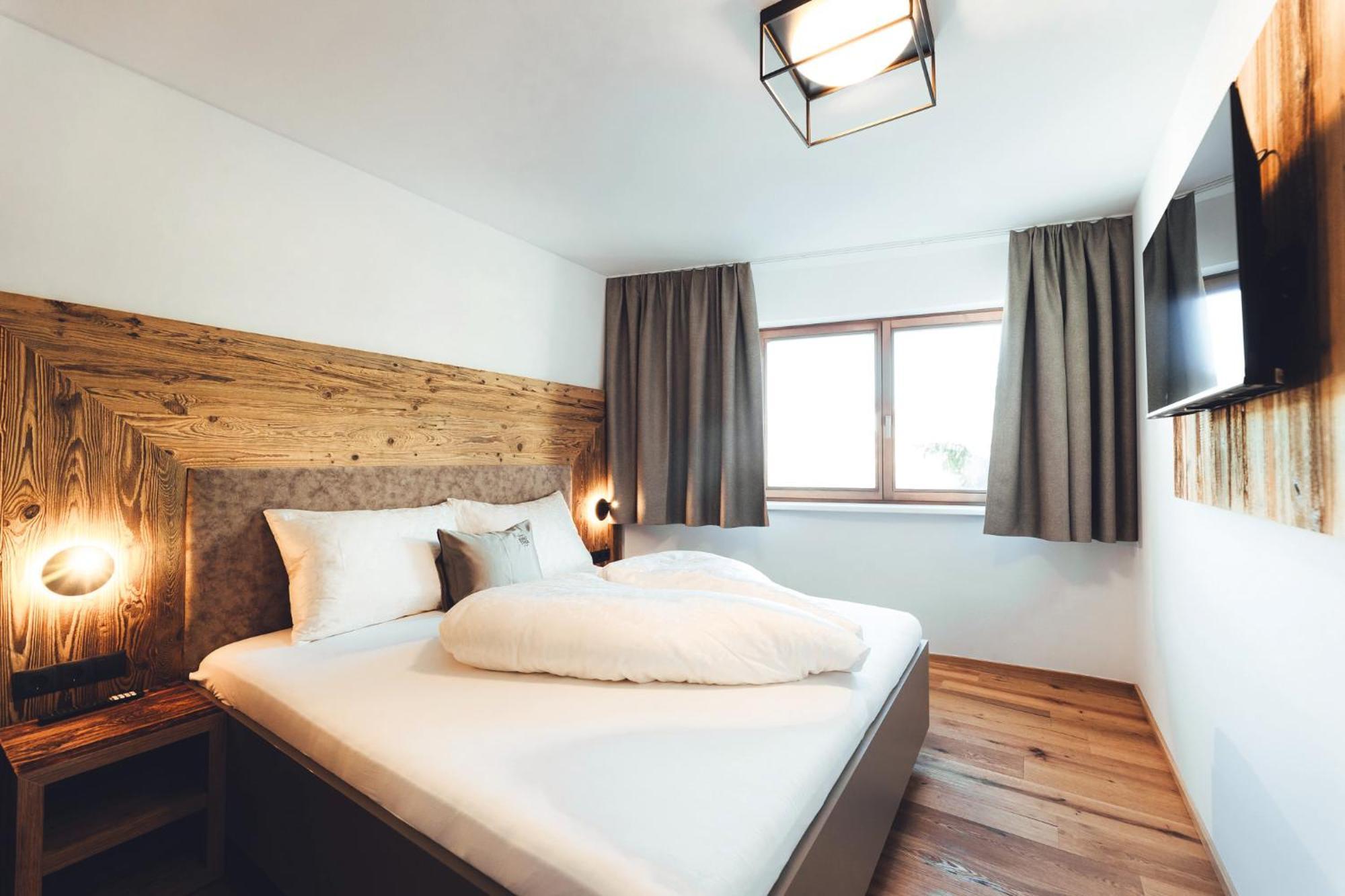 Burgstadl Aparthotel & Restaurant Ladis Luaran gambar