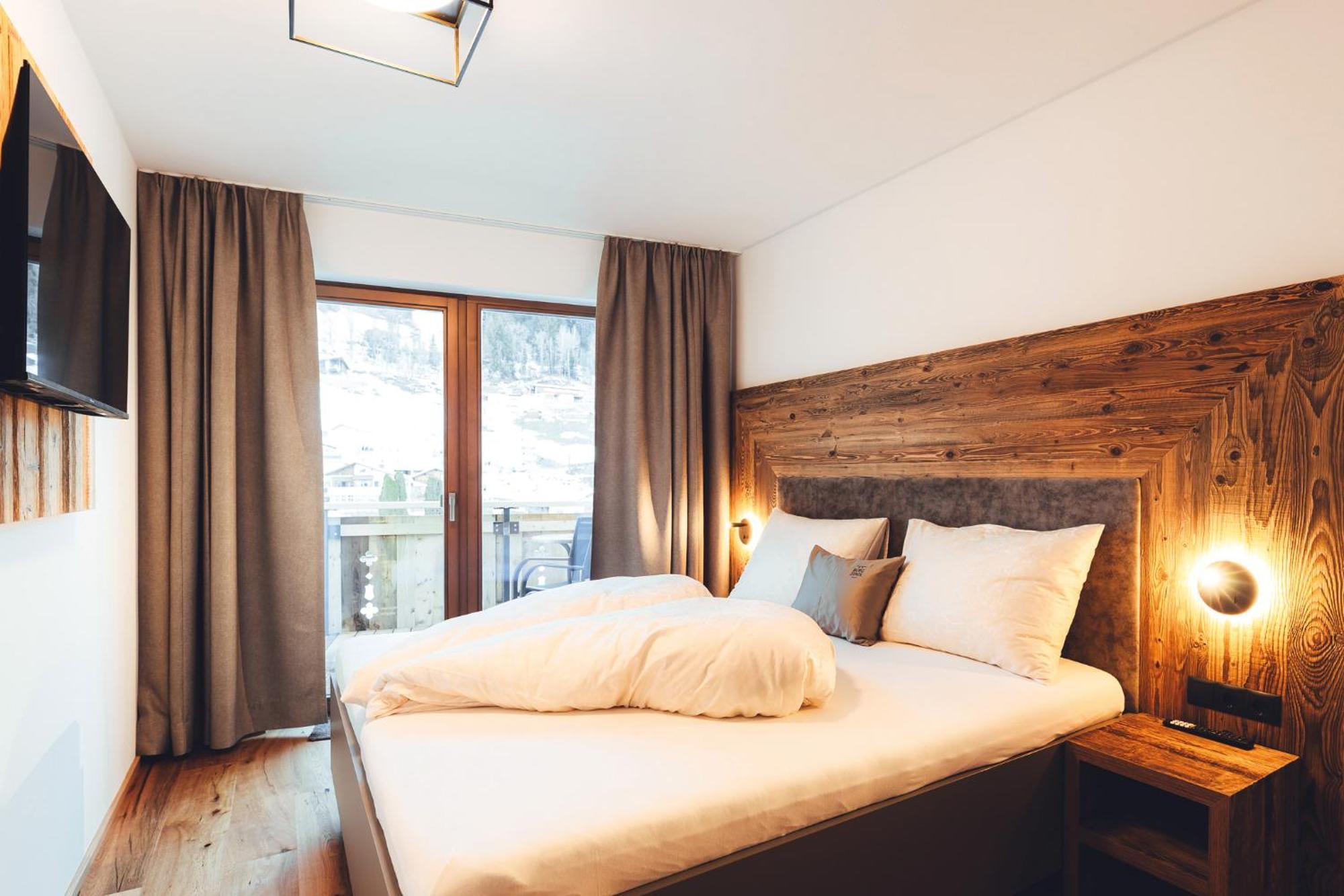 Burgstadl Aparthotel & Restaurant Ladis Luaran gambar