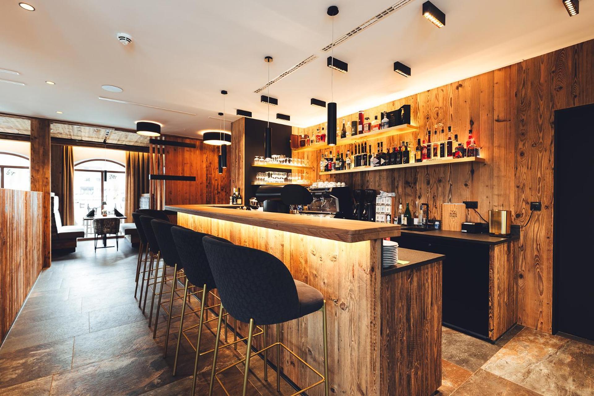 Burgstadl Aparthotel & Restaurant Ladis Luaran gambar